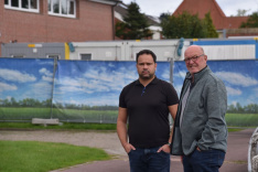 Jugendfußballobmann Nils Uhde (l.) und DJK-Vorsitzender Josef Dirks sehen die Entscheidung der Gemeinde Nottuln sehr kritisch