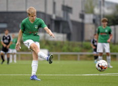 Simon-Giemula-feierte-mit-der-U17-einen-deutlichen-Heimerfolg